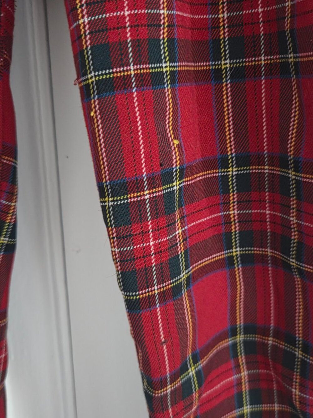 Banned Apparel Red Tartan Plaid Punk Skinny Pant Size 28 - Picture 9 of 12